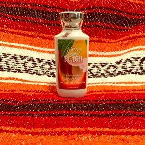 Bath & Body Works- Pretty as a Peach Lotion